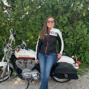 Meet your Posher, Jean